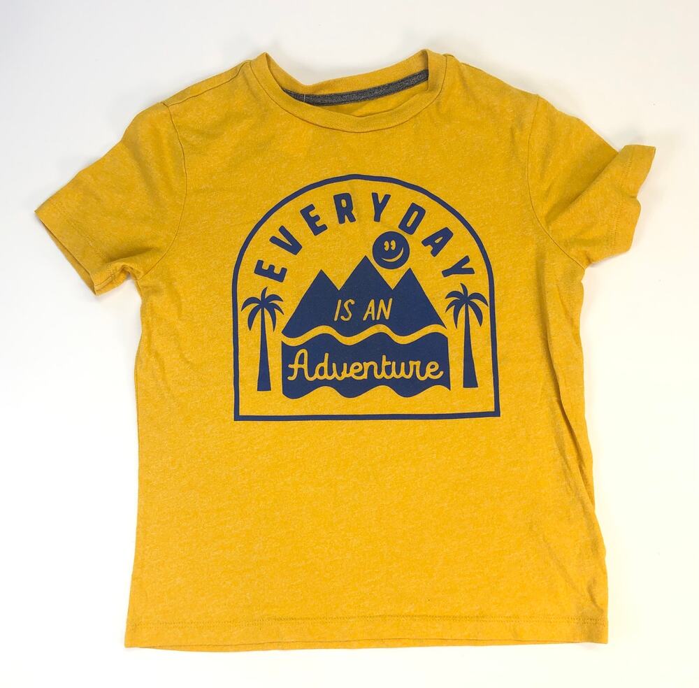 OLD NAVY "EVERYDAY IS AN ADVENTURE" TEE SIZE 8